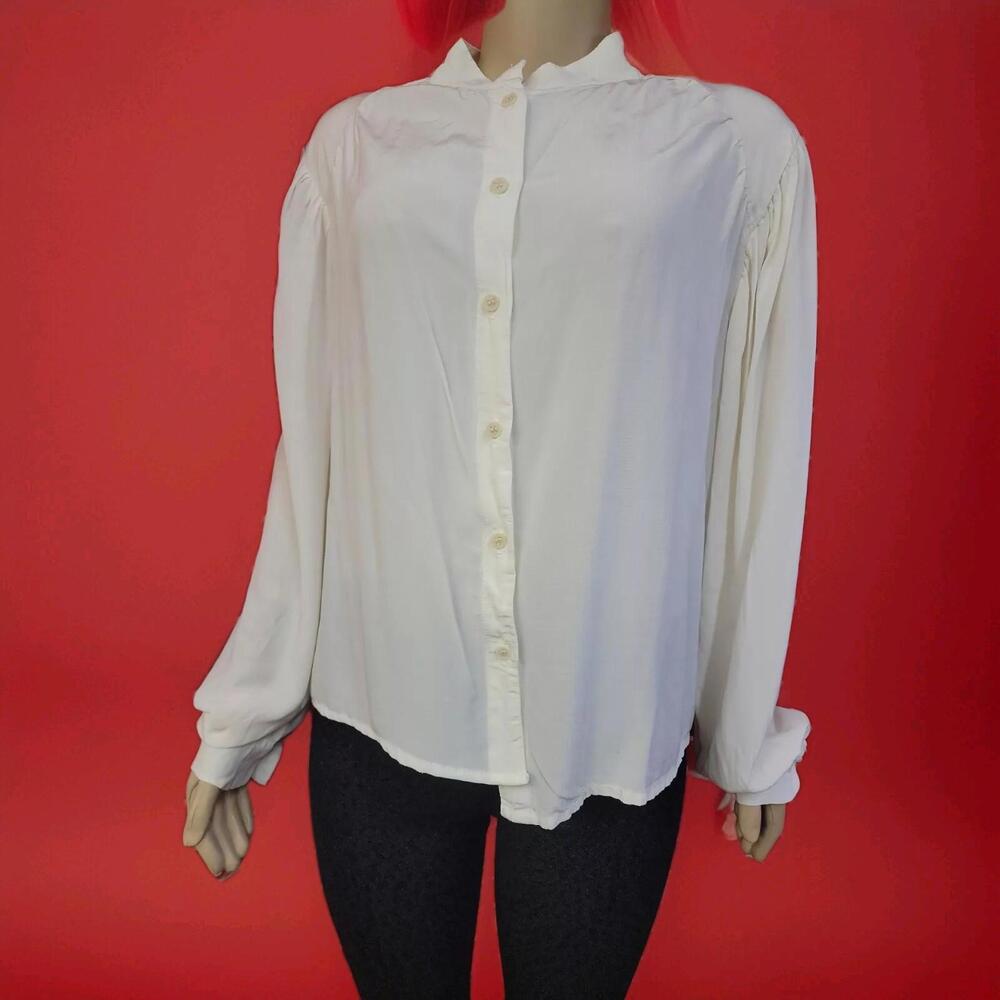 LACAUSA Size M Asymmetrical Hem Ivory Button-Front Women's Top Blouse NWT #C
